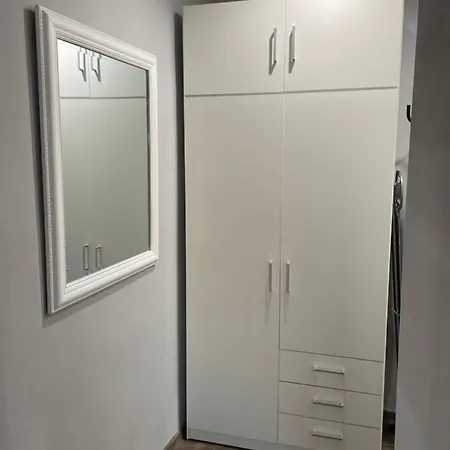 Flat In The Heart Of Lägenhet