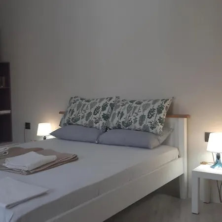 Lägenhet Flat In The Heart Of